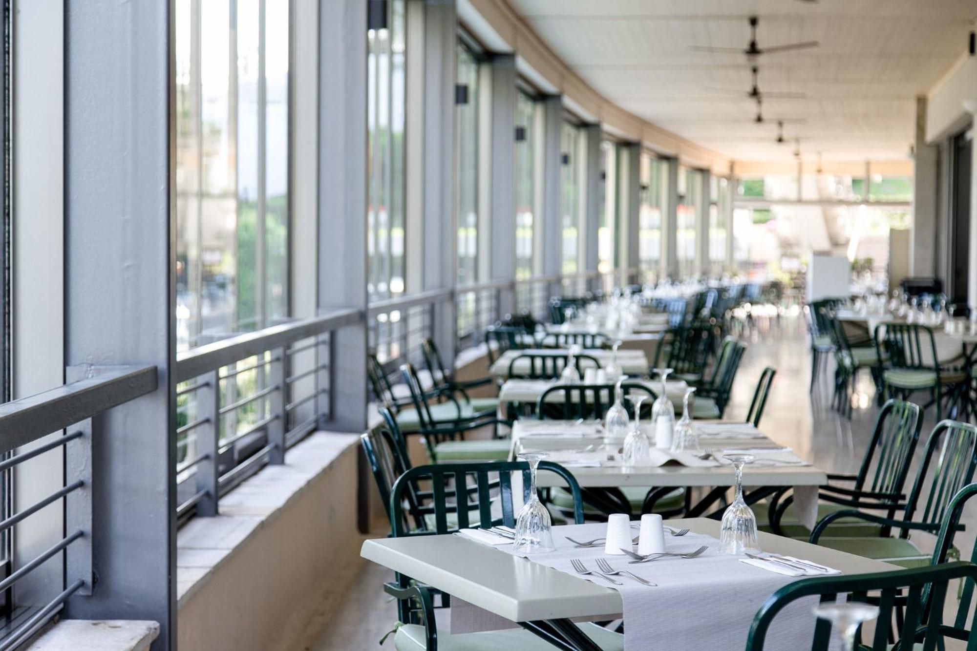 Corfu Holiday Palace Perama (Corfu) Exterior foto The restaurant