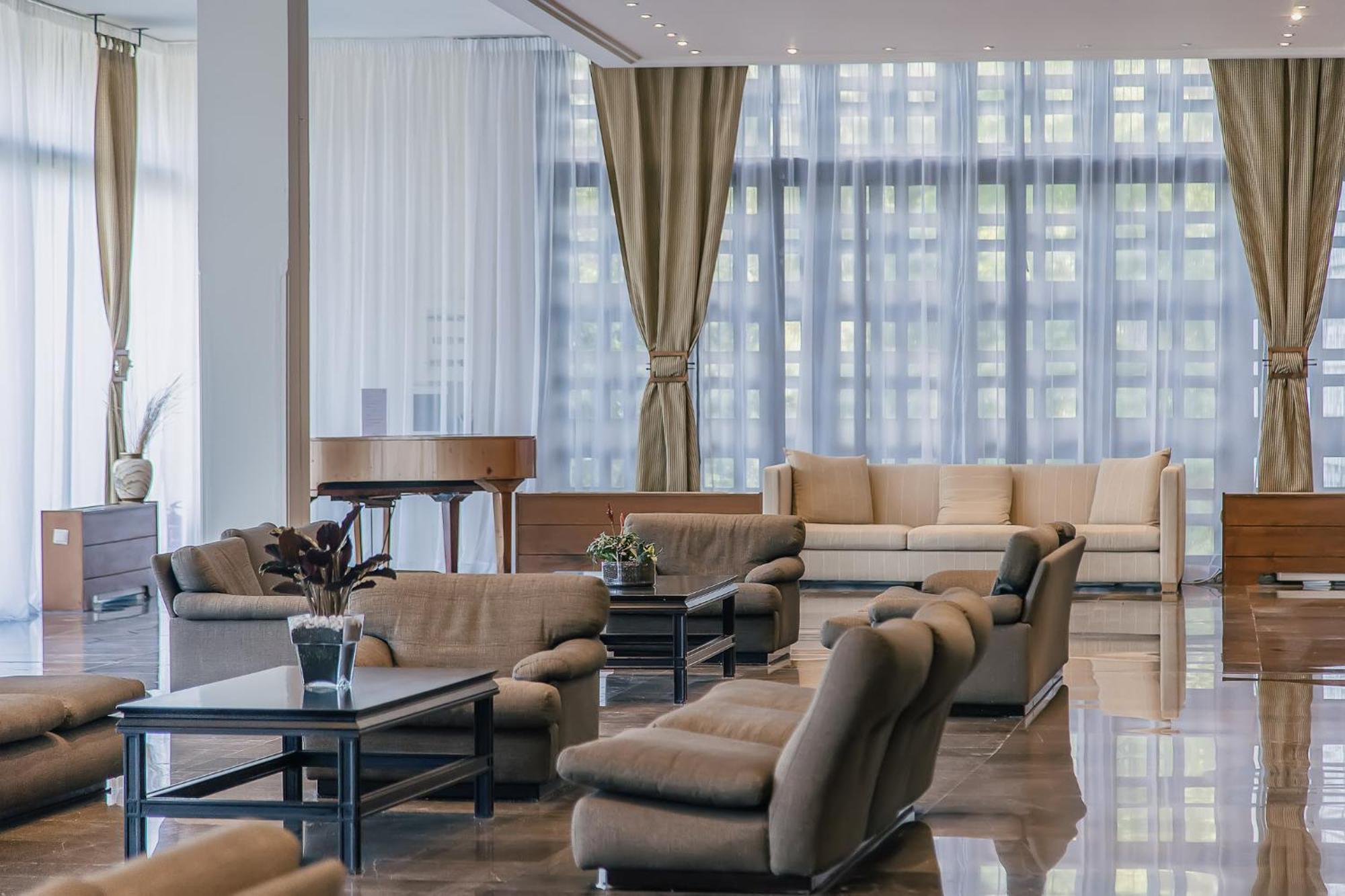 Corfu Holiday Palace Perama (Corfu) Exterior foto Lobby